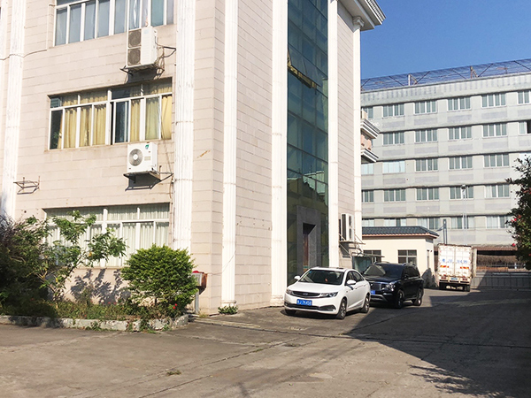 粘必牢-廠房一角 粘必牢-廠房一角